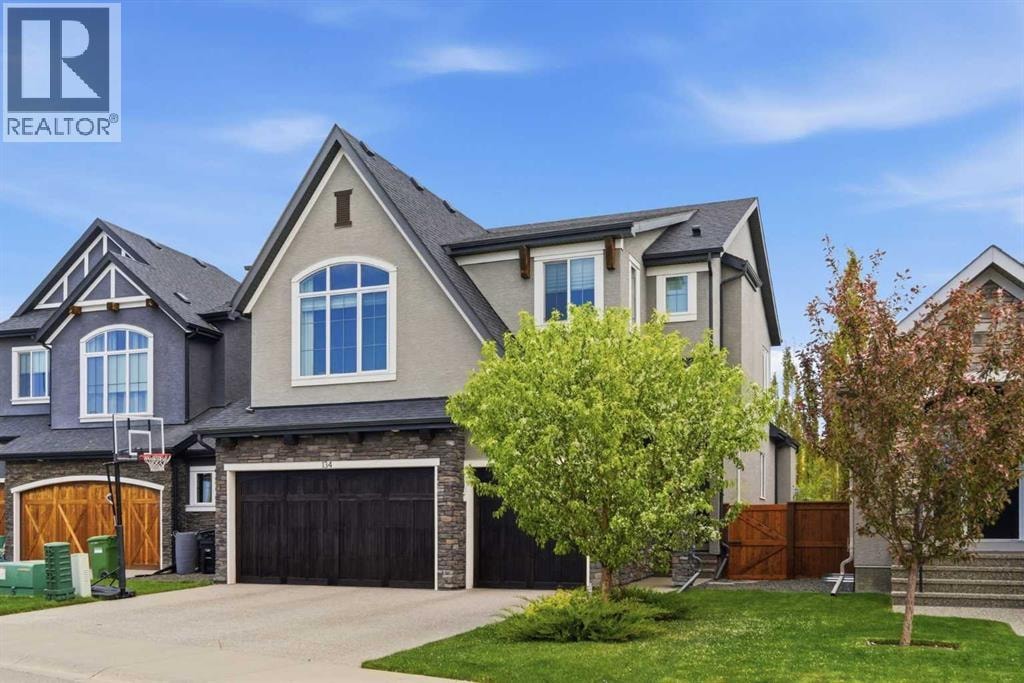 134 Cranbrook Circle SE — photo 2