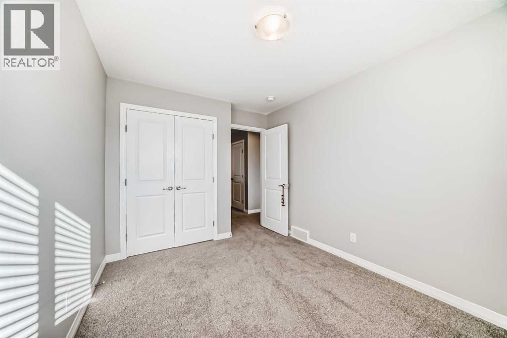 615 Kingsmere Way SE — photo 32