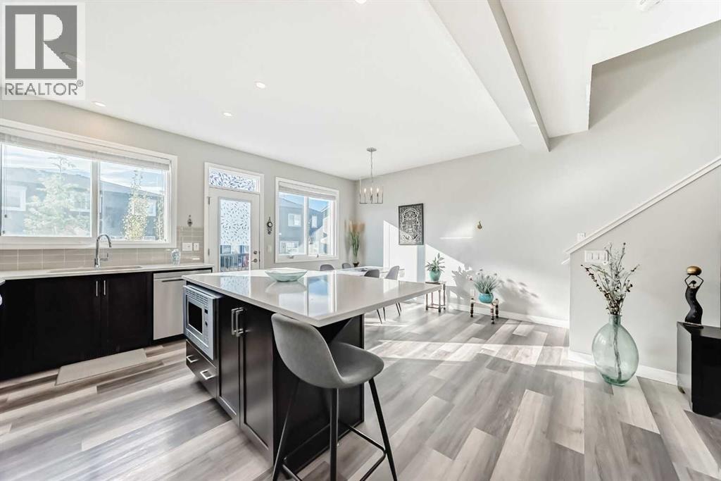 615 Kingsmere Way SE — photo 9