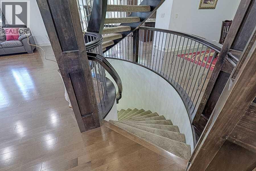 16 Rockcliff Point NW — photo 40