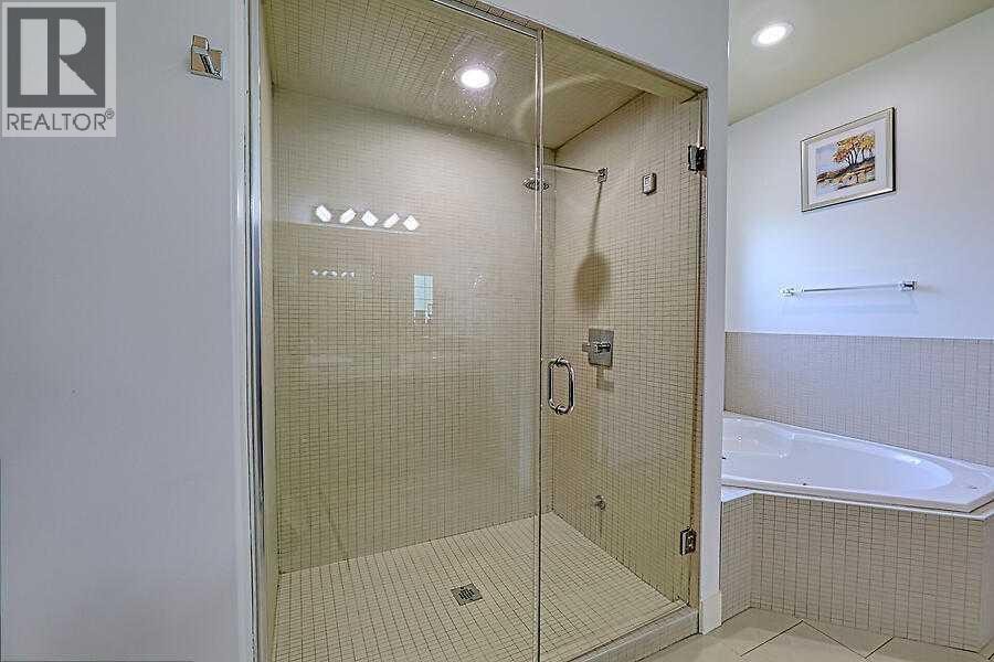 16 Rockcliff Point NW — photo 38