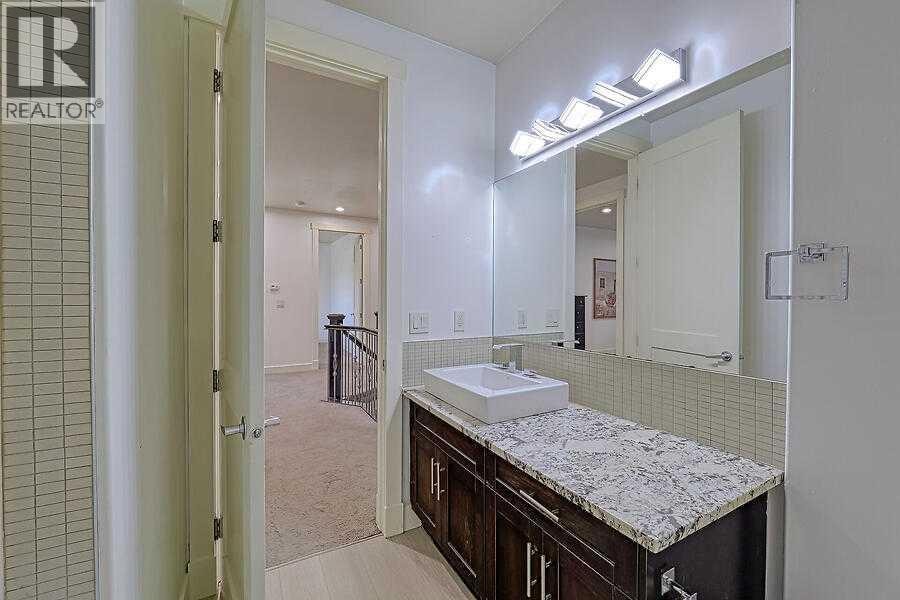 16 Rockcliff Point NW — photo 31