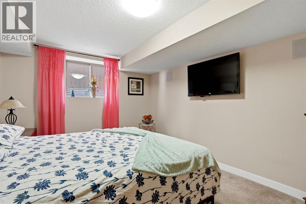 105 Cranridge Heights SE — photo 38
