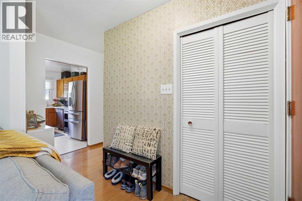 9020 Fairmount Drive SE — photo 6