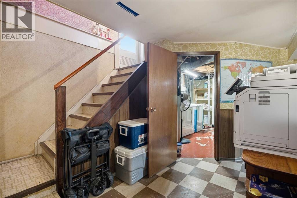 9020 Fairmount Drive SE — photo 21