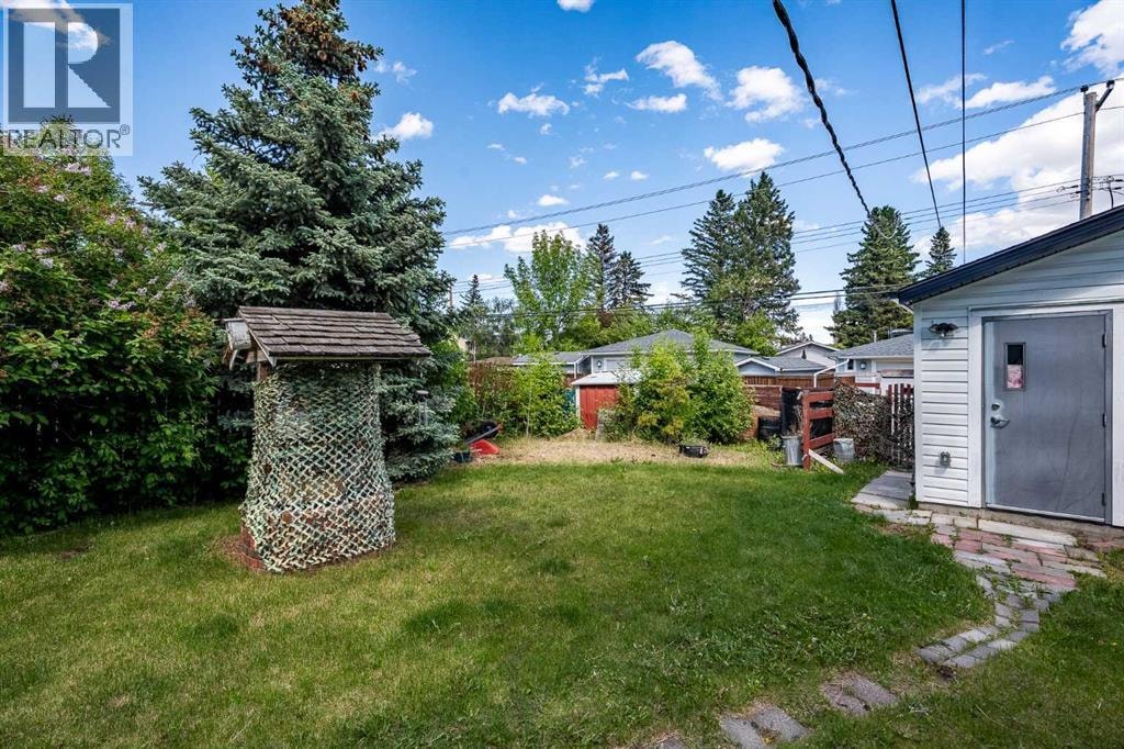 9020 Fairmount Drive SE — photo 30