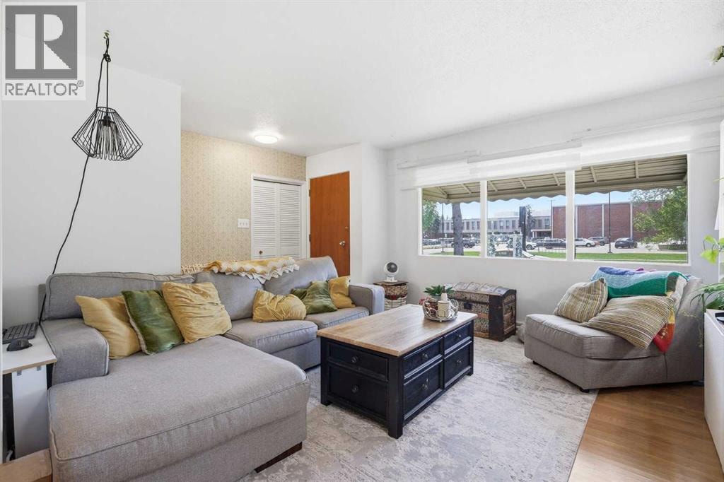9020 Fairmount Drive SE — photo 8