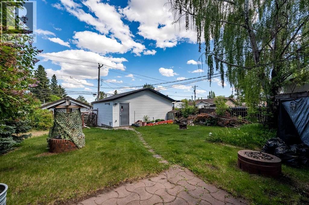 9020 Fairmount Drive SE — photo 29