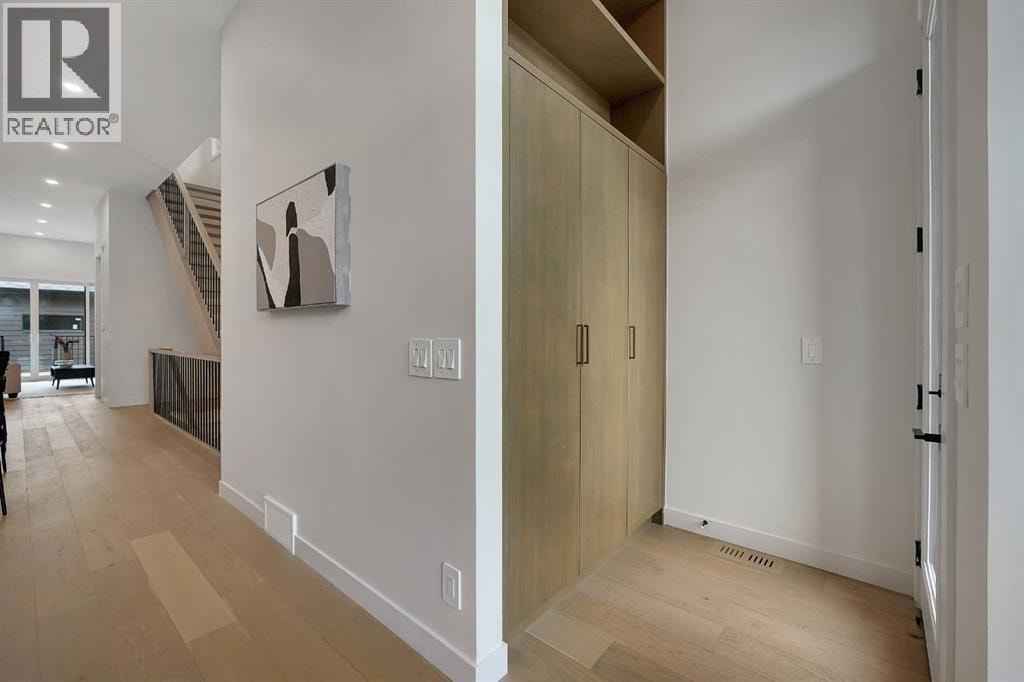 5018 21A Street SW — photo 3