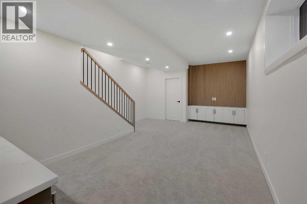 5018 21A Street SW — photo 39