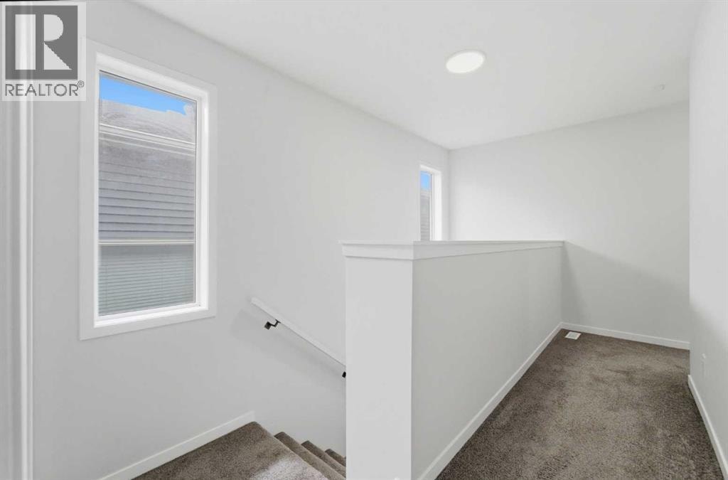 21 Corner Glen Row NE — photo 23
