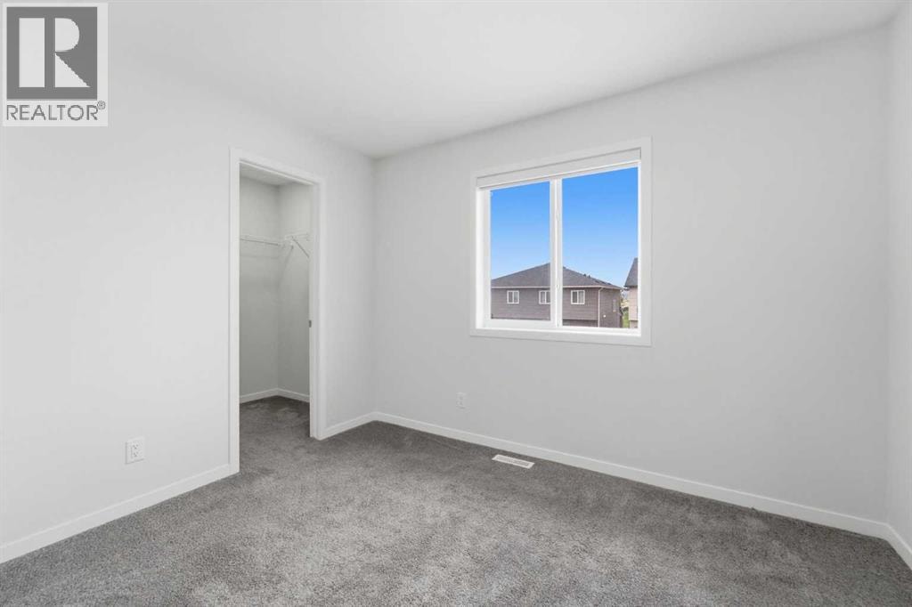 21 Corner Glen Row NE — photo 30