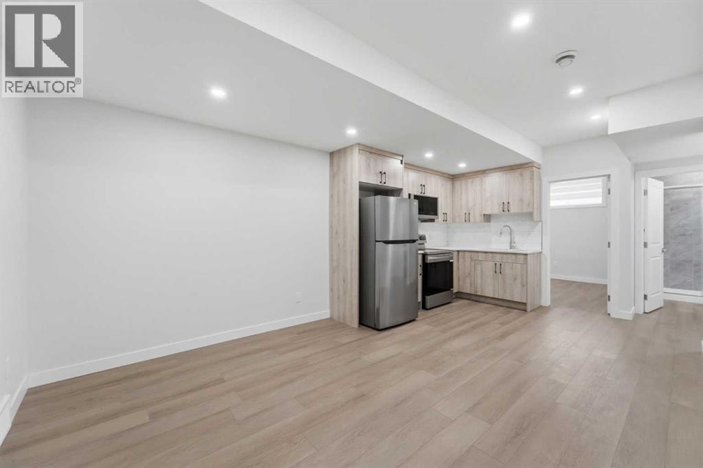 21 Corner Glen Row NE — photo 33