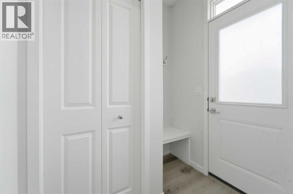 21 Corner Glen Row NE — photo 15