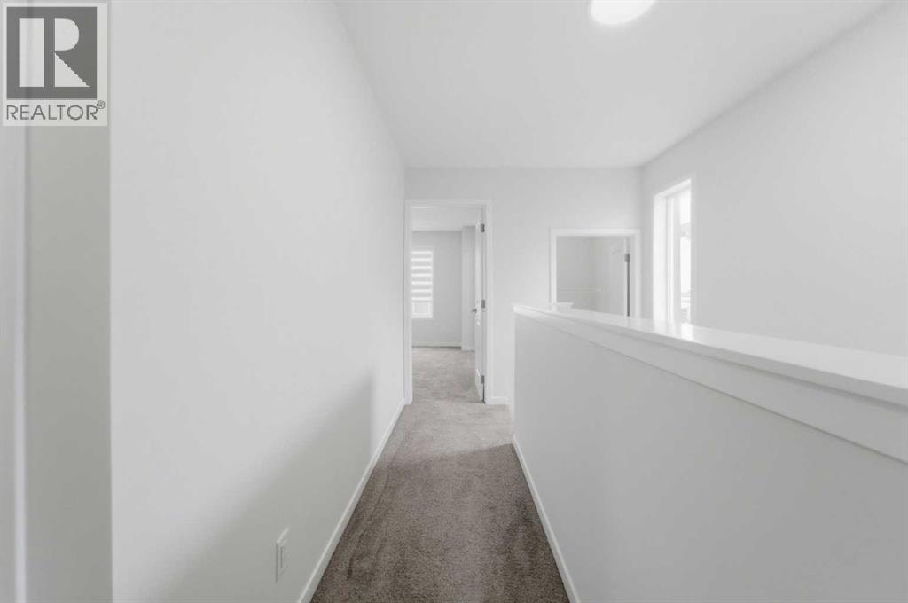 21 Corner Glen Row NE — photo 24