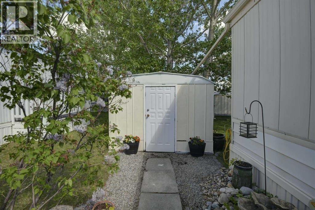 221, 99 Arbour Lake Road NW — photo 24