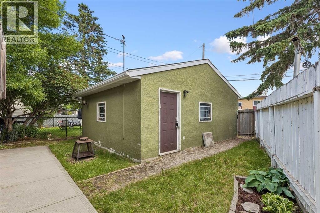 1232 Danloe Street NE — photo 34