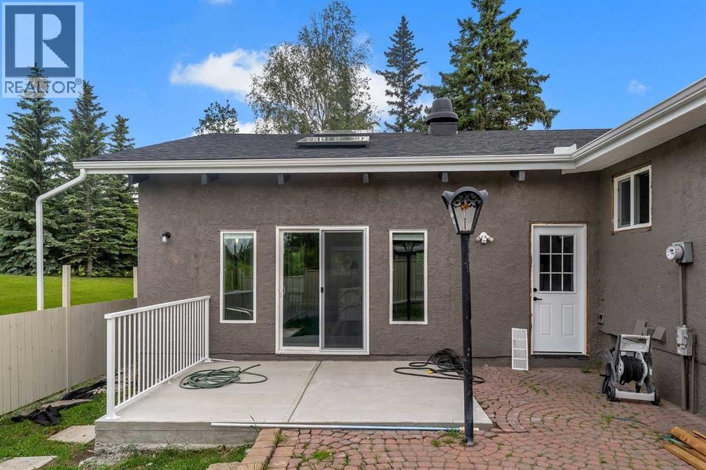 2930 Oakmoor Crescent SW — photo 37