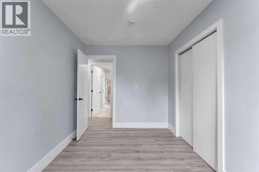 2930 Oakmoor Crescent SW — photo 16
