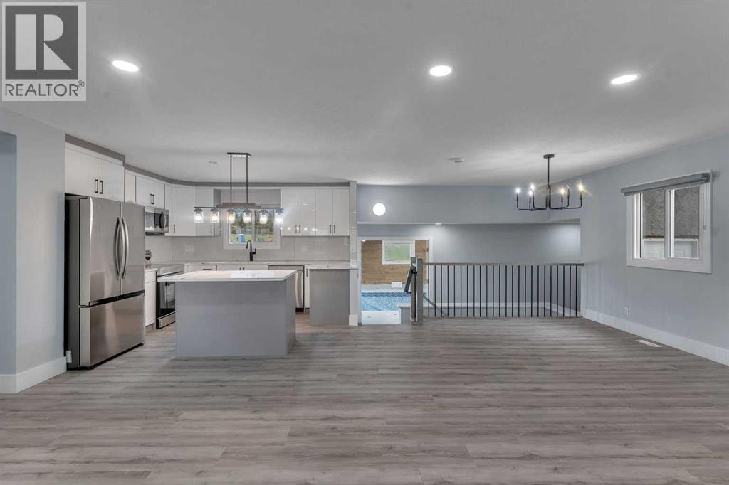 2930 Oakmoor Crescent SW — photo 8