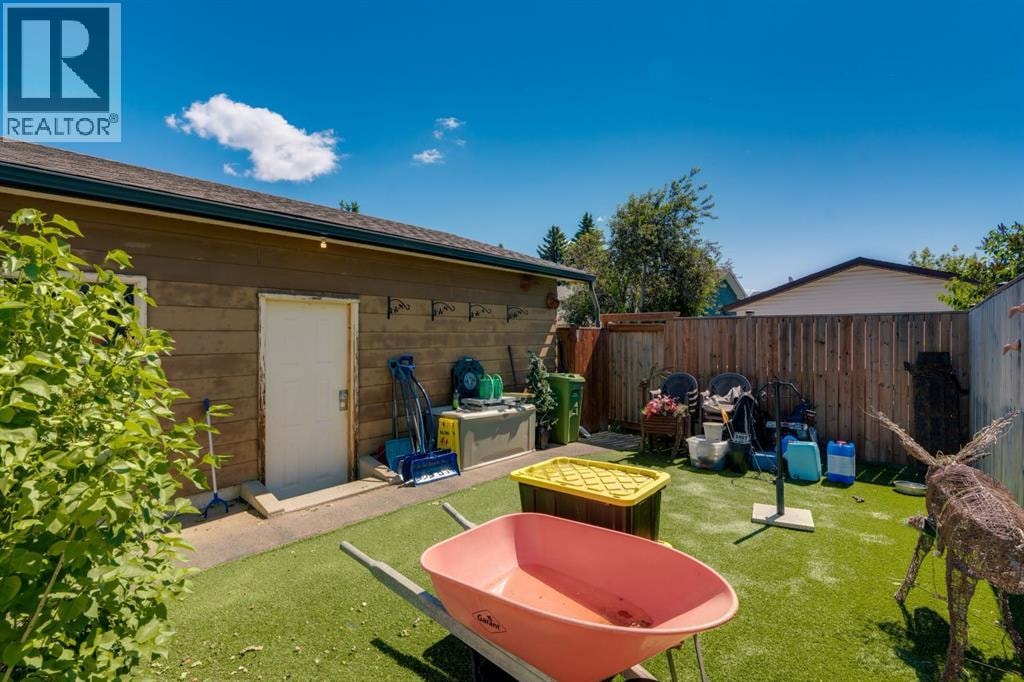 24 Shawcliffe Road SW — photo 33