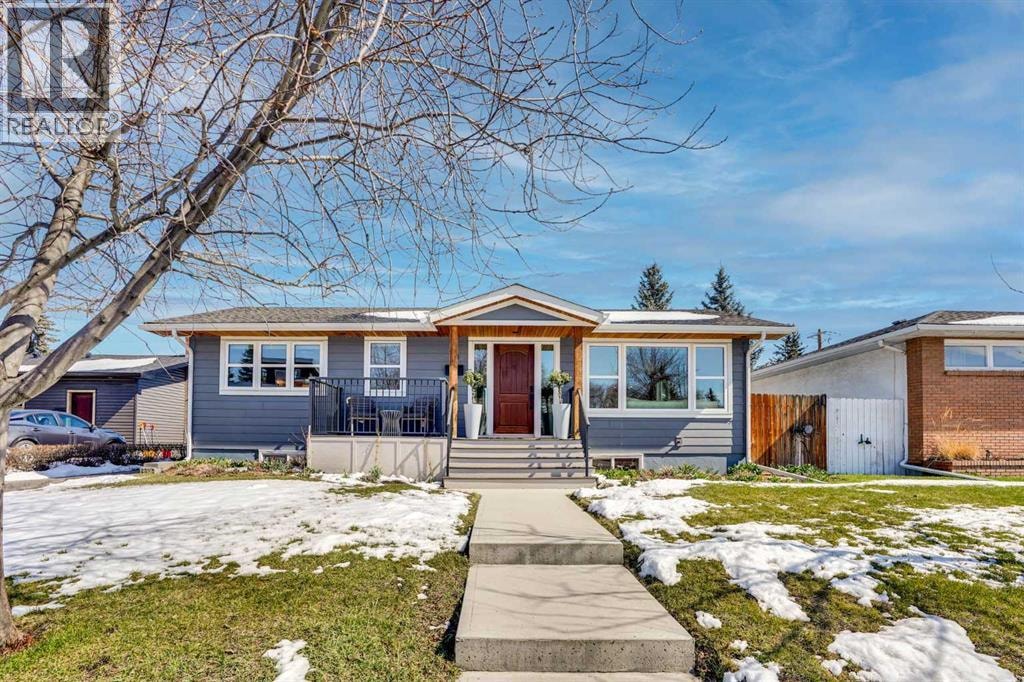 34 Malibou Road SW — photo 1