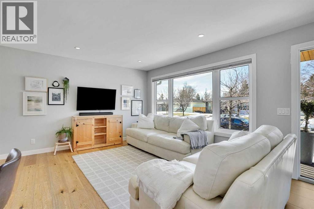 34 Malibou Road SW — photo 7
