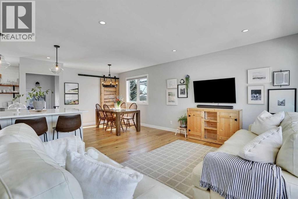 34 Malibou Road SW — photo 10