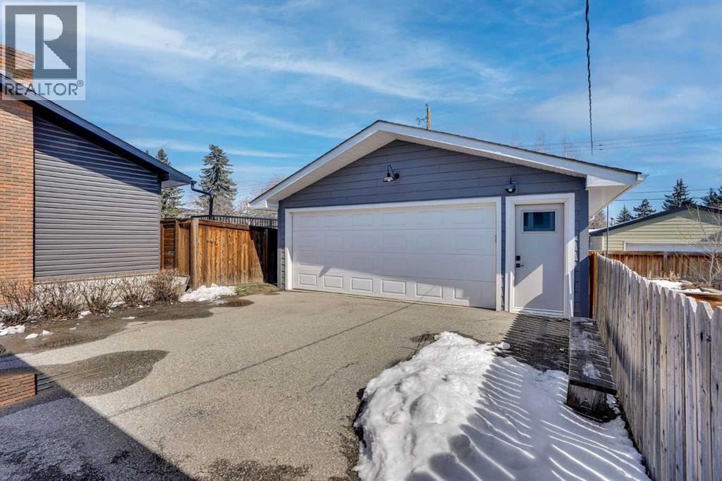 34 Malibou Road SW — photo 47