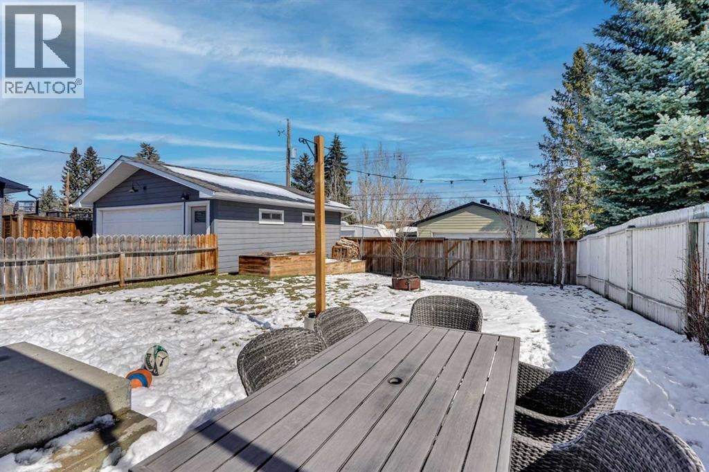 34 Malibou Road SW — photo 49