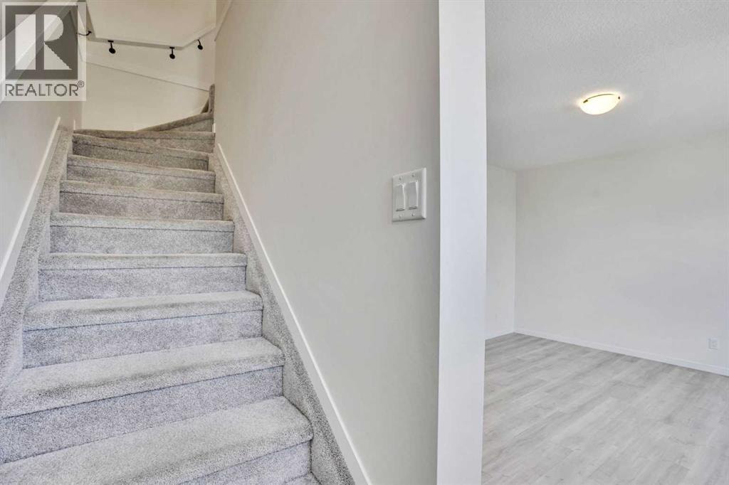 229 SOUTH POINT Park SW — photo 13