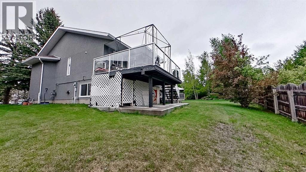 109 Edgebrook Gardens NW — photo 36