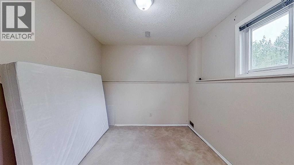 109 Edgebrook Gardens NW — photo 30