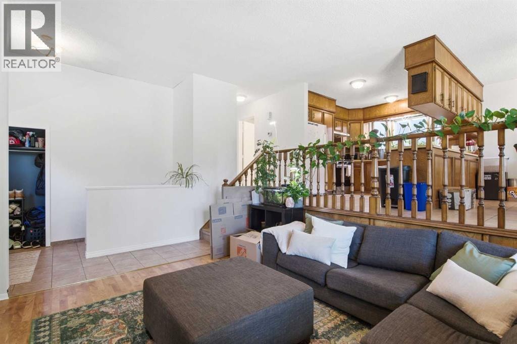 20 Berkshire Court NW — photo 7