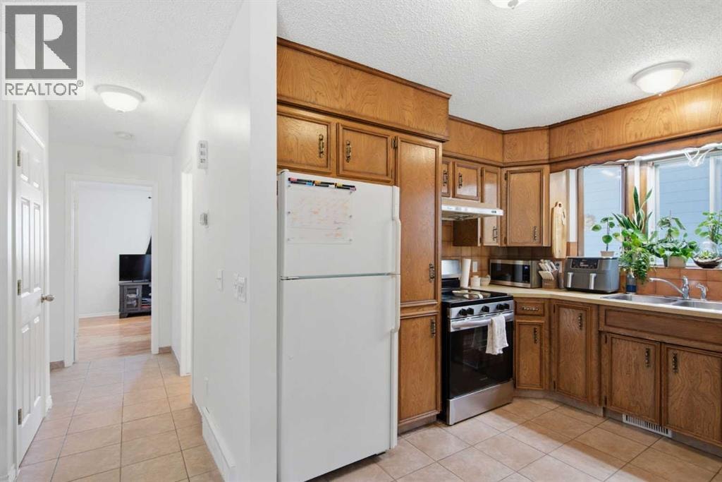 20 Berkshire Court NW — photo 16