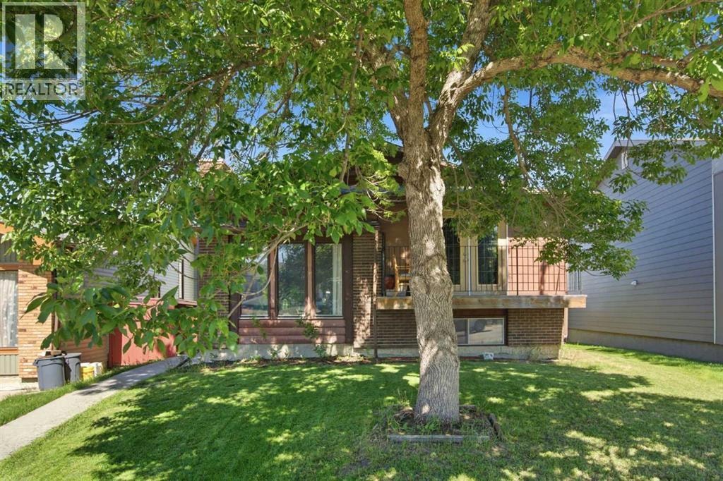 20 Berkshire Court NW — photo 3