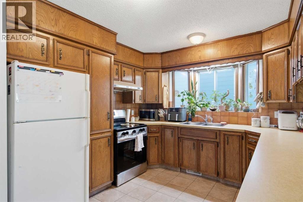 20 Berkshire Court NW — photo 14