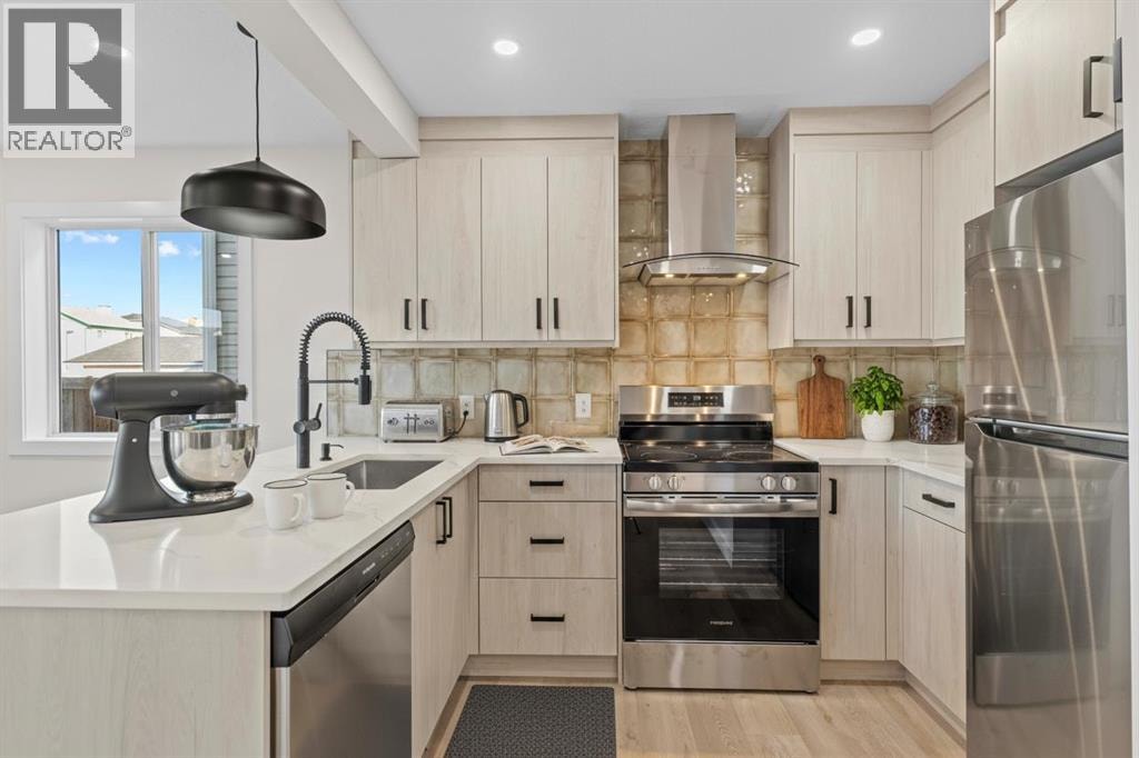 52 Martin Crossing Rise NE — photo 4