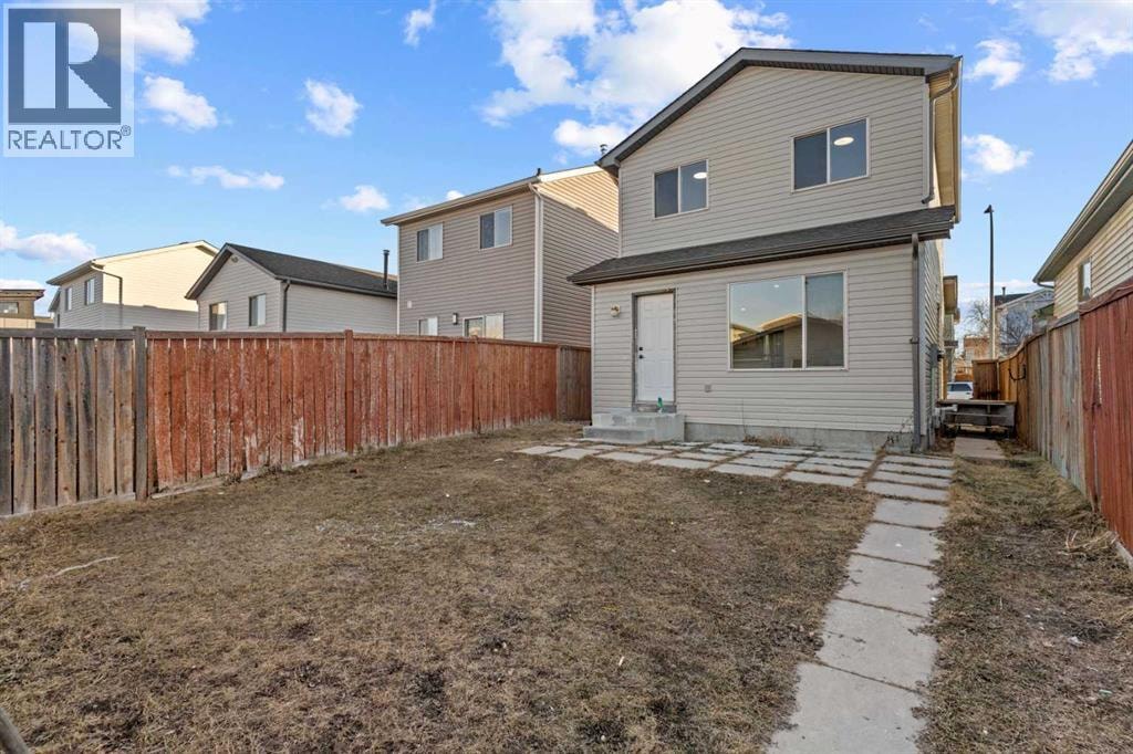 52 Martin Crossing Rise NE — photo 23