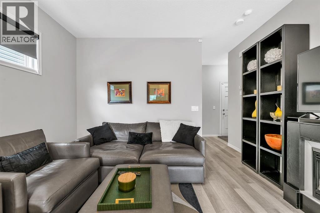72 Legacy Mews SE — photo 5