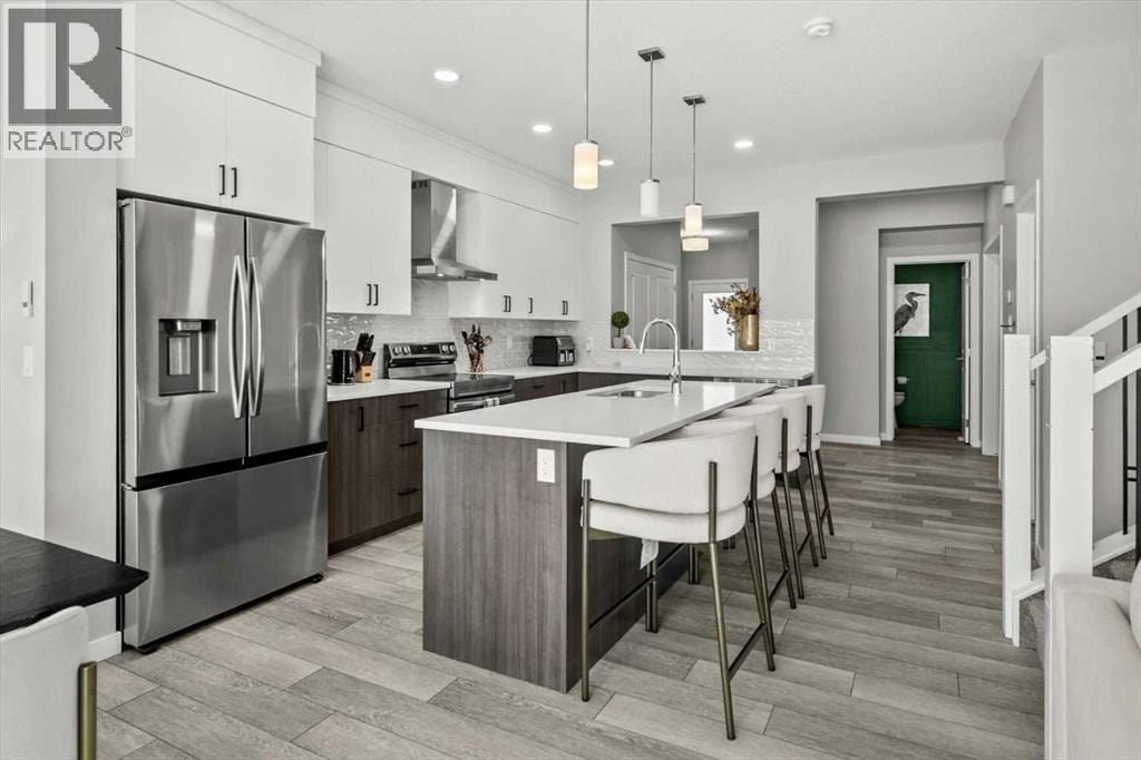 243 Silver Spruce Grove SW — photo 12