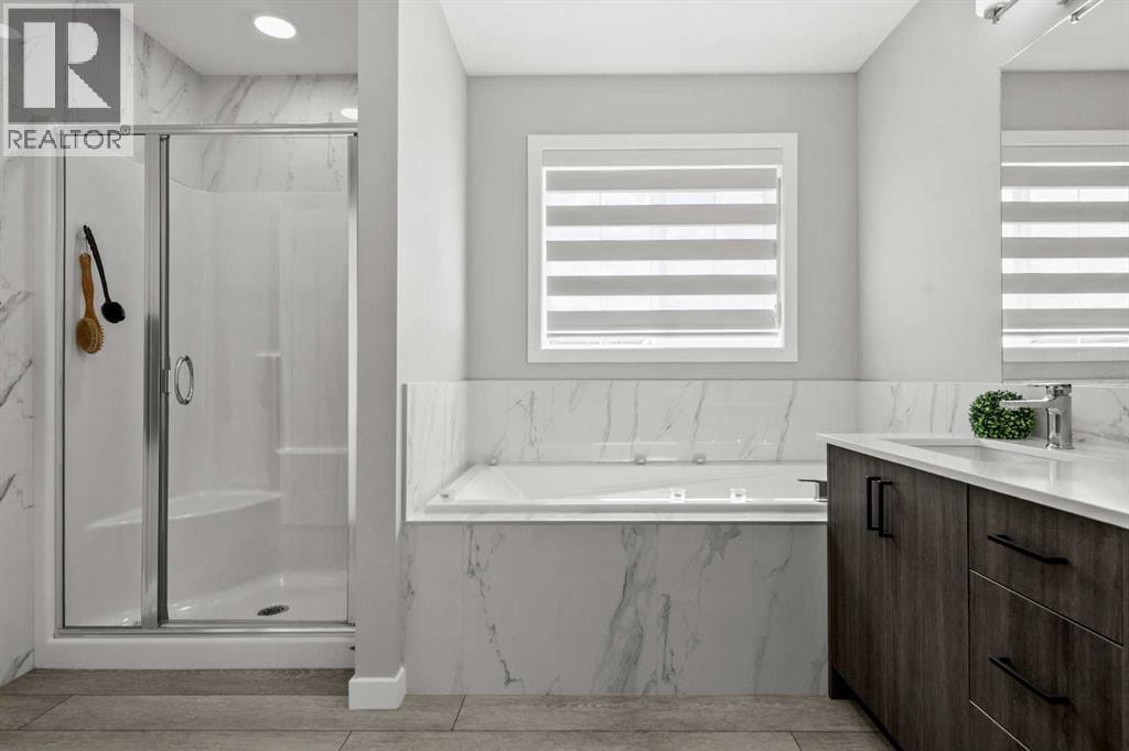 243 Silver Spruce Grove SW — photo 25