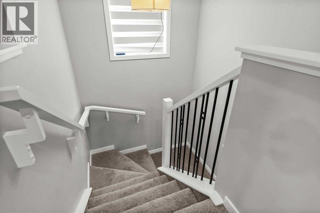 243 Silver Spruce Grove SW — photo 18