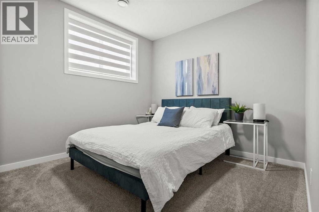 243 Silver Spruce Grove SW — photo 36