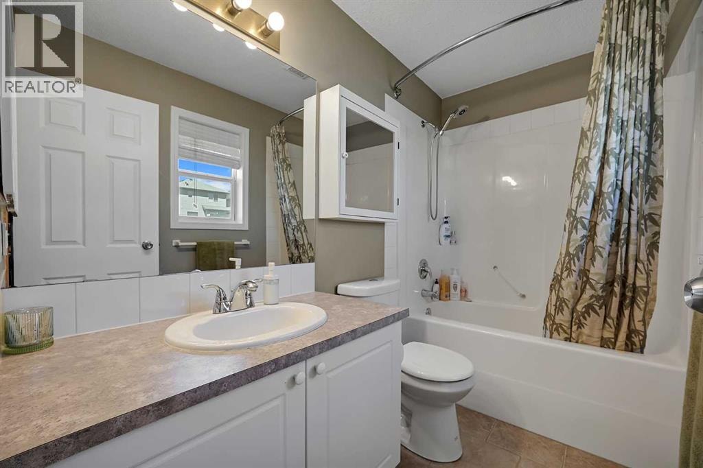 19 Coventry Link NE — photo 18