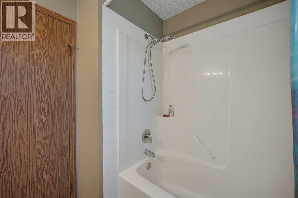 19 Coventry Link NE — photo 22