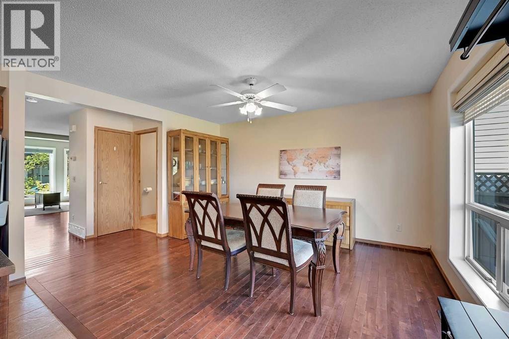 19 Coventry Link NE — photo 9