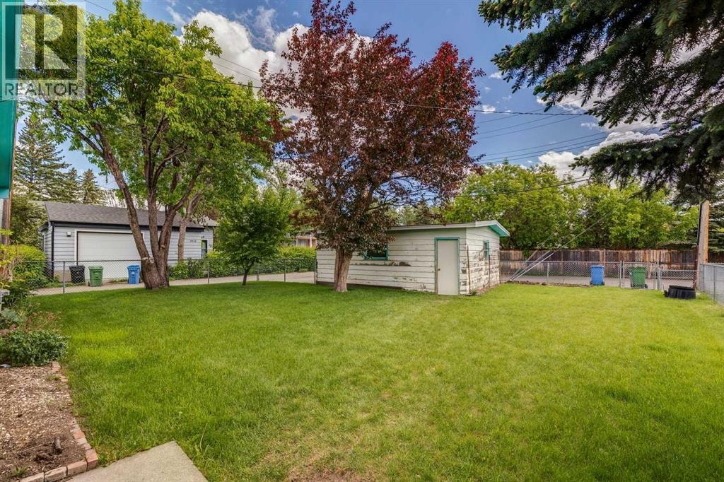 4312 40 Street NW — photo 35