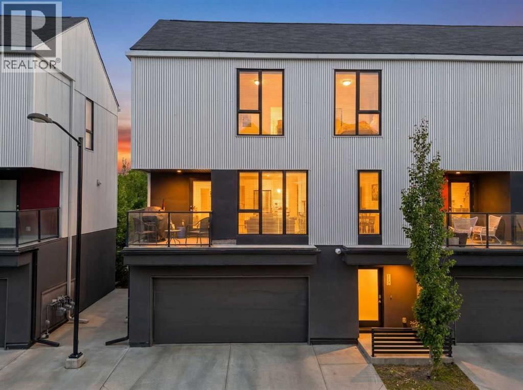 105 Bow Grove NW