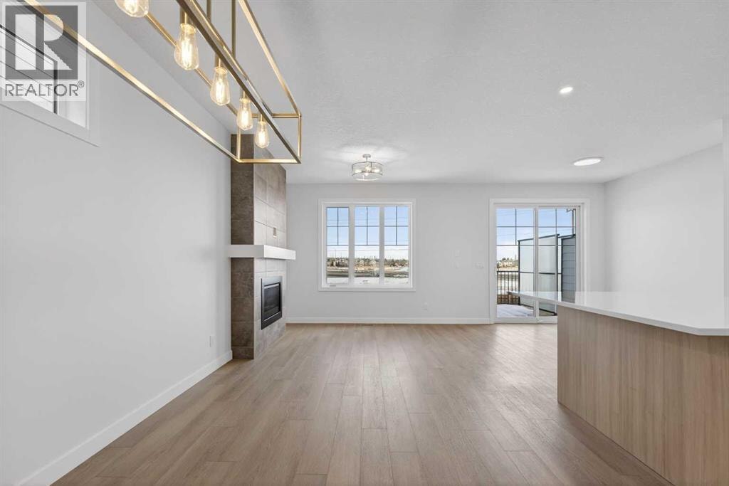 159 Greenwich Drive NW — photo 3